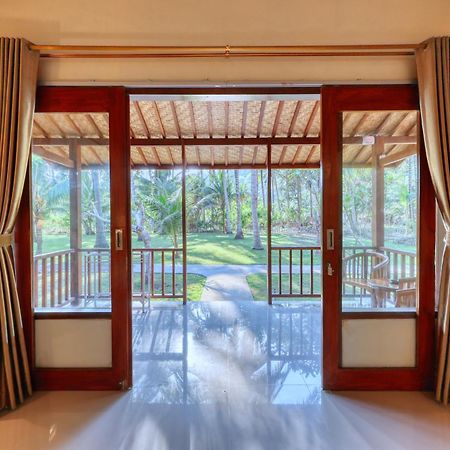 Puri Yalus Bungalow Toyapakeh Εξωτερικό φωτογραφία