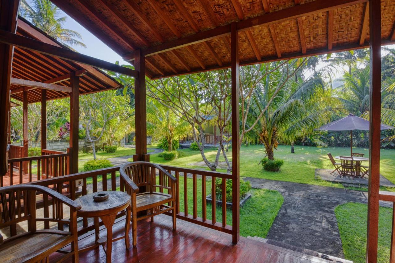 Puri Yalus Bungalow Toyapakeh Εξωτερικό φωτογραφία