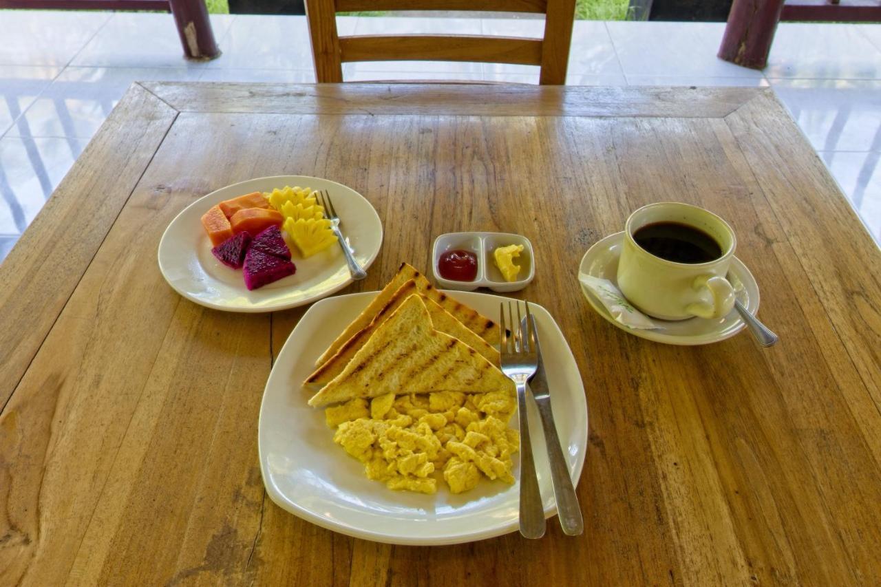 Puri Yalus Bungalow Toyapakeh Εξωτερικό φωτογραφία