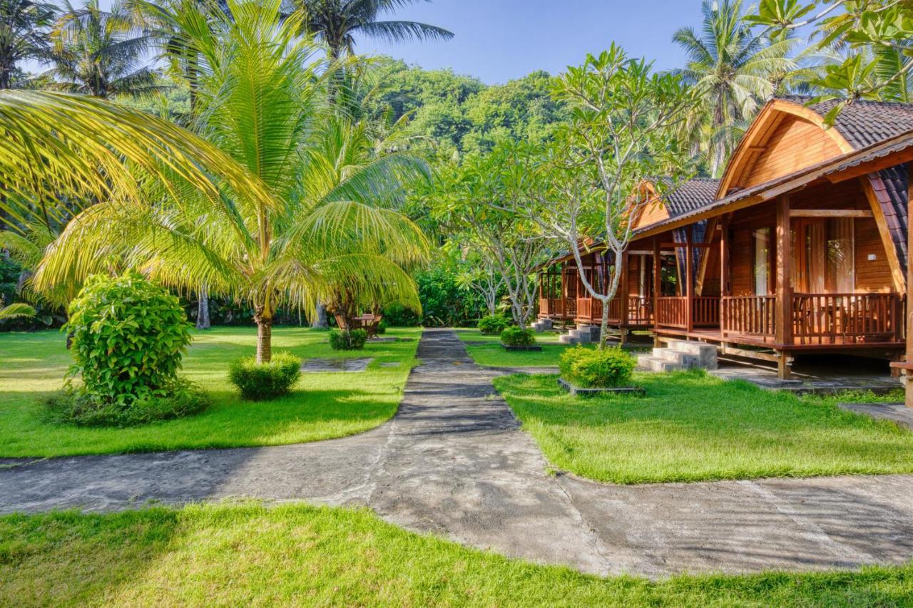 Puri Yalus Bungalow Toyapakeh Εξωτερικό φωτογραφία
