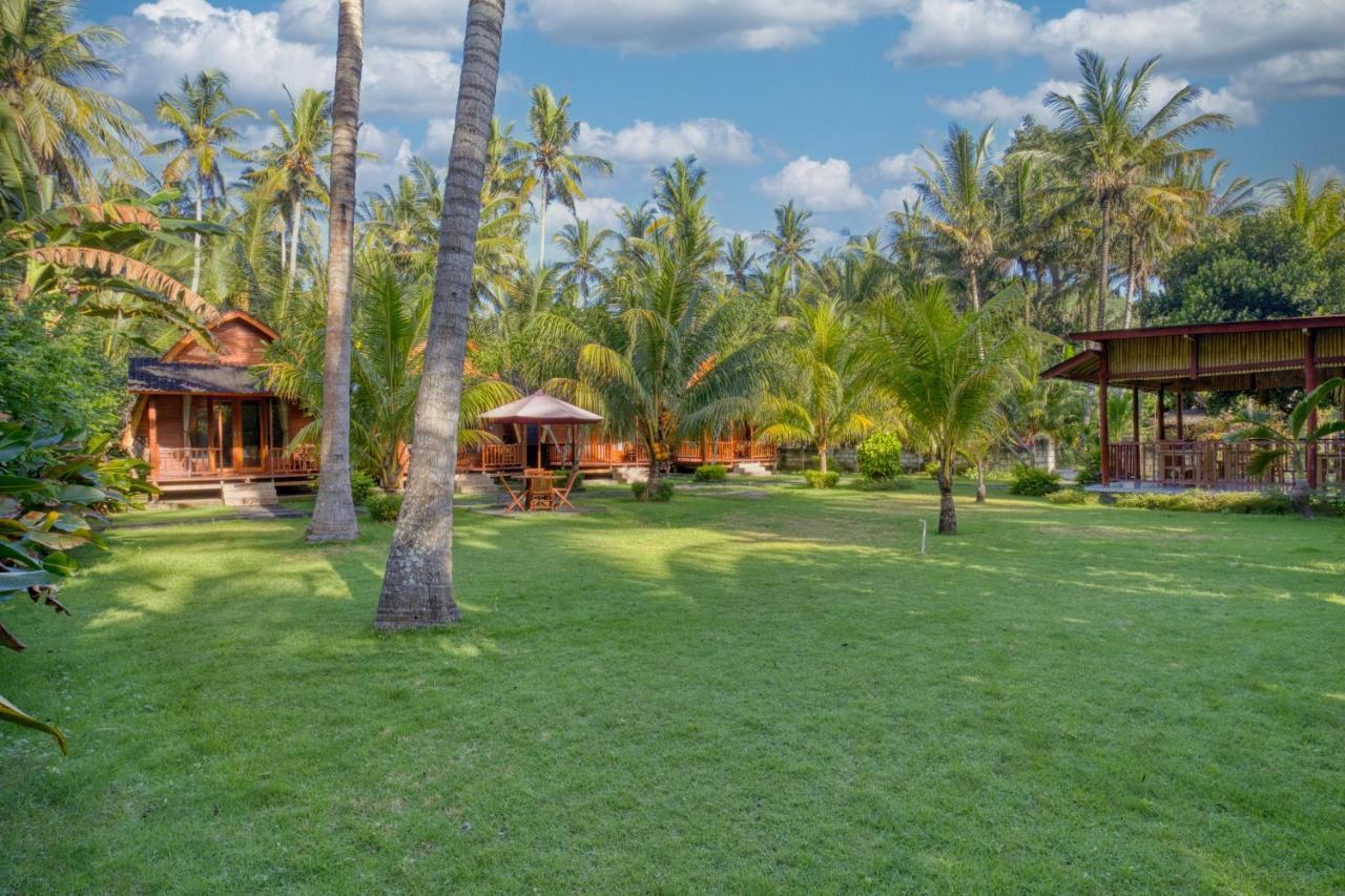 Puri Yalus Bungalow Toyapakeh Εξωτερικό φωτογραφία