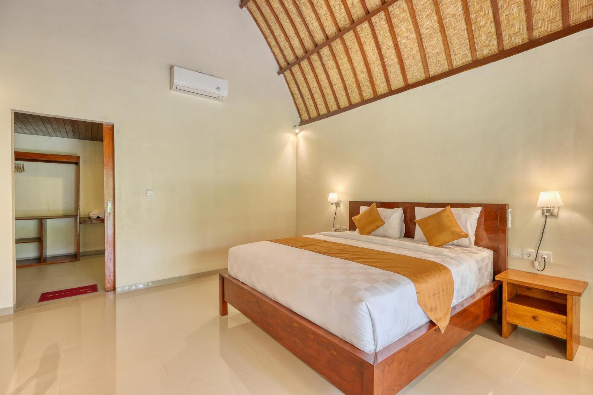 Puri Yalus Bungalow Toyapakeh Δωμάτιο φωτογραφία