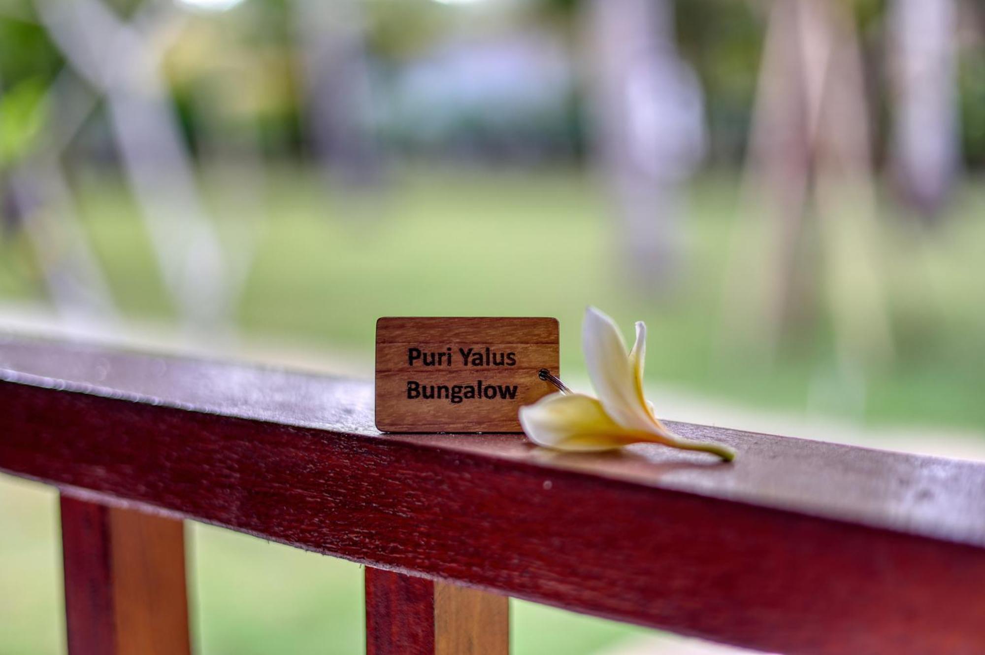 Puri Yalus Bungalow Toyapakeh Εξωτερικό φωτογραφία