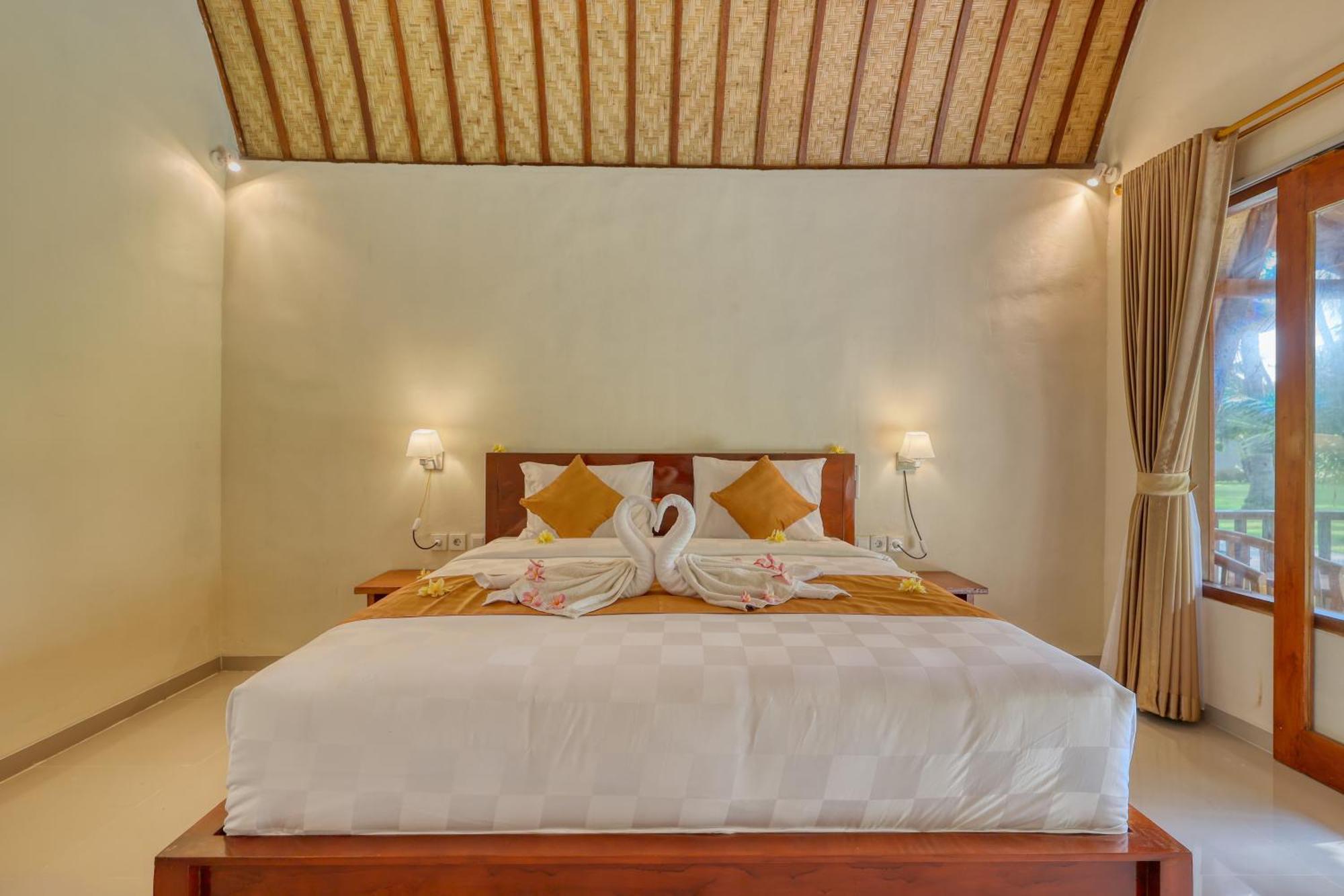 Puri Yalus Bungalow Toyapakeh Δωμάτιο φωτογραφία